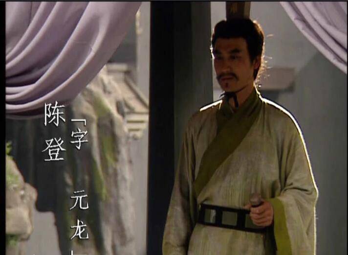 但问题是在汉末的生态环境导致生鱼片中存在大量的寄生虫,陈登也就