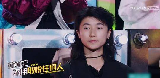 伍昕|《这！就是潮流》首播好评不断，黄明昊、李佳琦强势围观“高手过招”