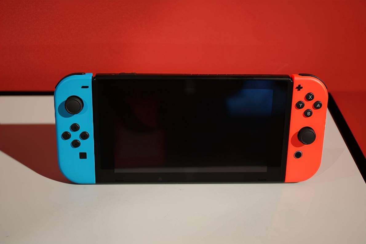 新版switch正式发布!7寸oled窄边屏,全新支架吸睛