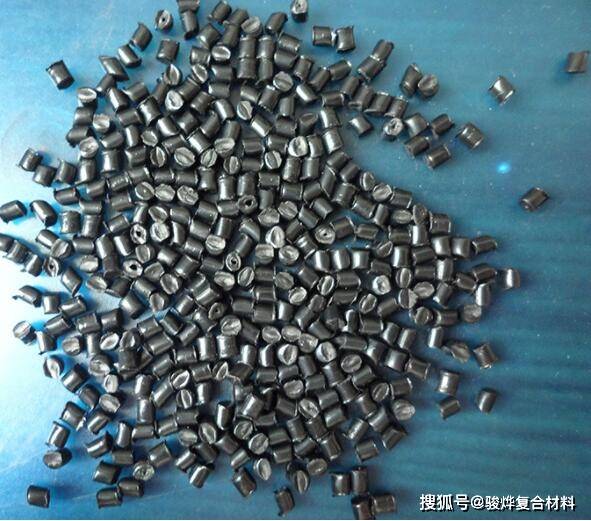 高软化点和耐热性(如尼龙46),高结晶度尼龙热变形温度高,可在150℃下