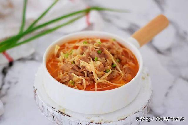 番茄酸汤肥牛金针菇的做法 fd8b521a34344f1d992b0cc1c12bedbd.jpeg