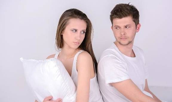 什么|辞职备孕一年终于怀上二宝，大宝趴在我肚子上说句话恨不得去打胎