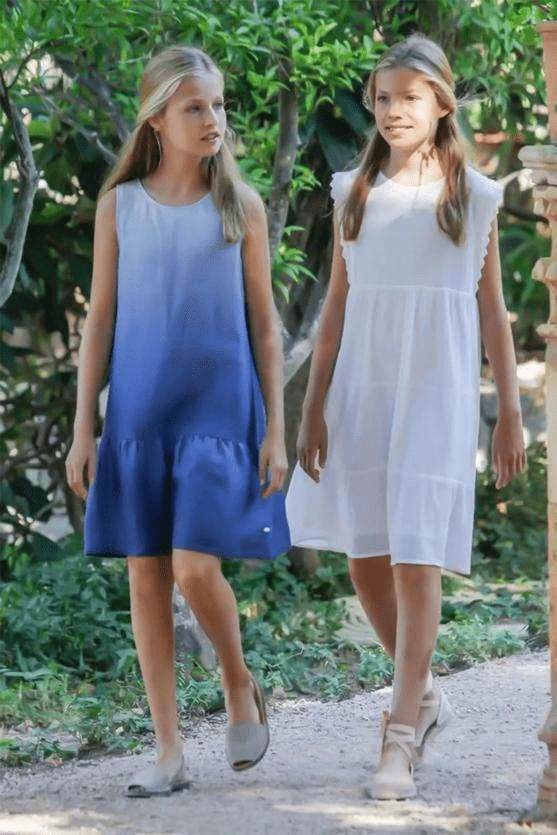 公主|西班牙公主真长高了好多，穿去年旧裙短了一截，气质都成熟不少