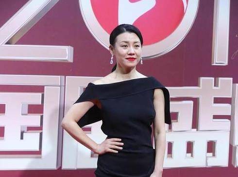 设计|刘琳长相低调普通，一穿礼服气质高级不少，果然人靠衣装是真的