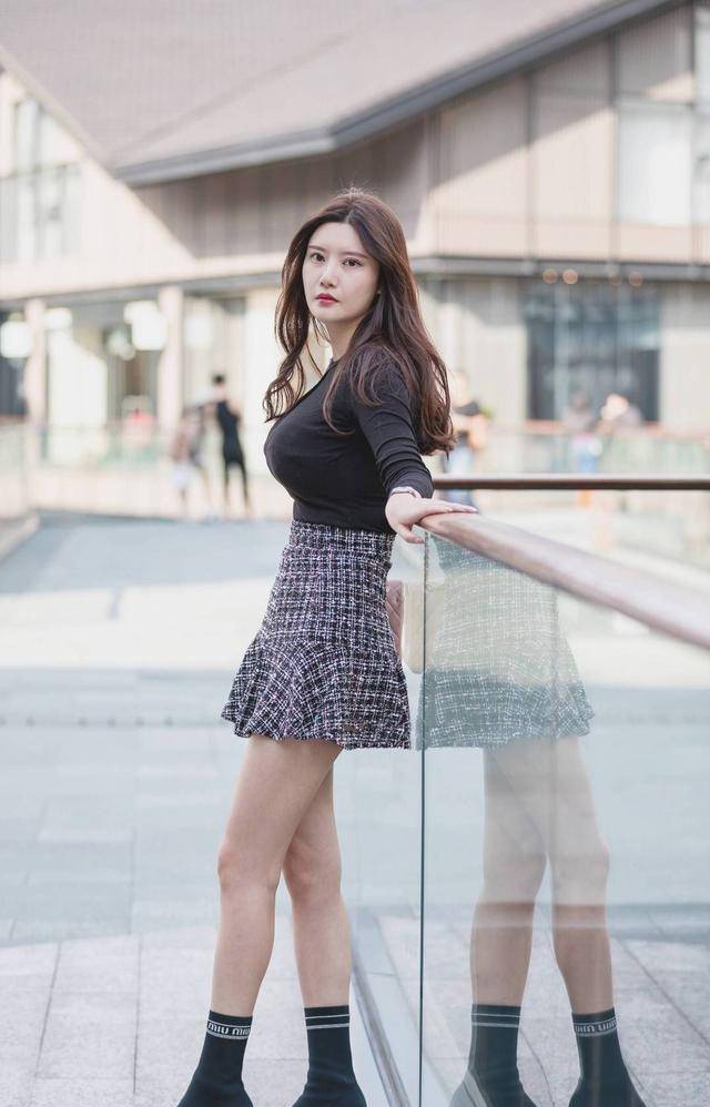 长度|气质出众的连衣裙搭配技巧,造型简约利落又显瘦,也很清凉