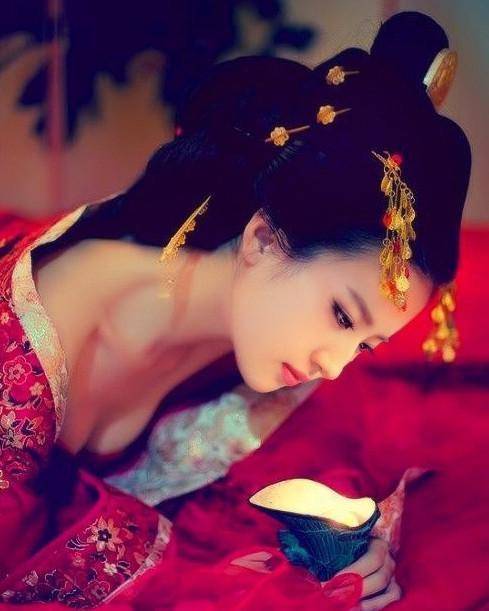 张雨绮|盘点娱乐圈那些古装新娘之最，赵丽颖的最可爱