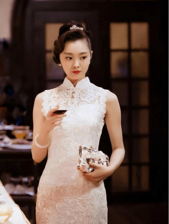 Pick|女星旗袍大赏:赵丽颖、杨幂、热巴、刘亦菲,你Pick谁?