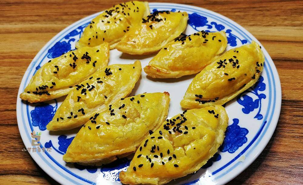 美食|霜降后多吃点红薯，教你新吃法，不煎也不炸，外酥里糯，老少皆宜