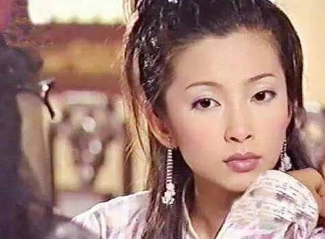 包拯|《少年包青天》：我在楚楚和飞燕之间，看到了穷养和富养的差别