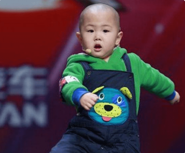 因为|曾5岁就登上春晚舞台，年薪百万全家人靠他养，如今却变成这样