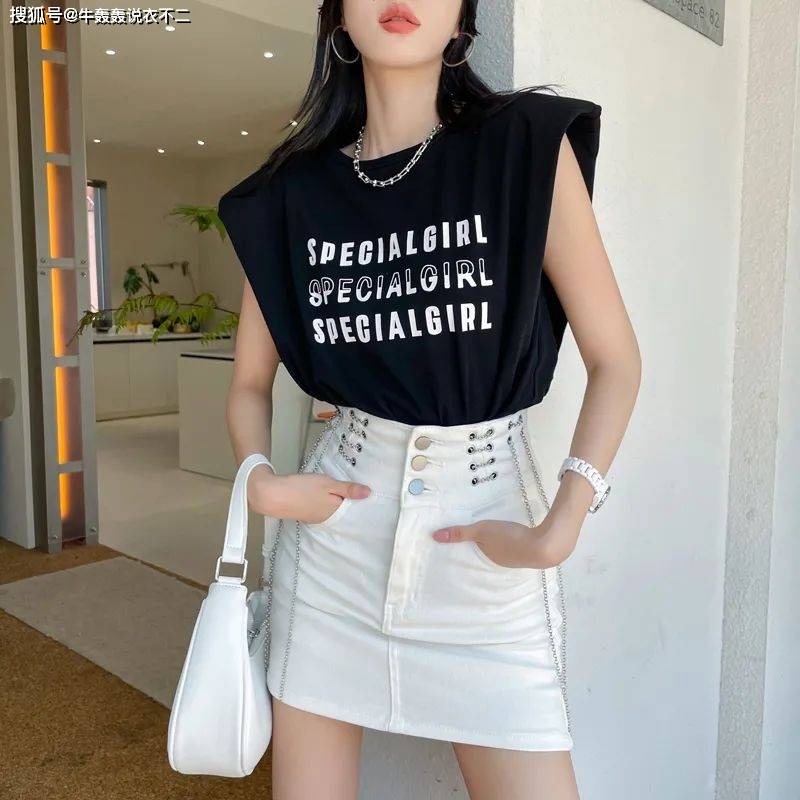 发型|为了凉快舒服且不随意!夏日这样穿既舒服又精致,穿搭感十足