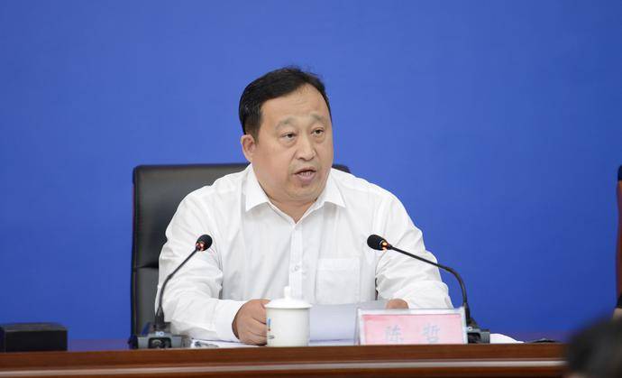 市政府副市长陈远飞介绍了省十五运会(市地组)部分项目承办筹备情况