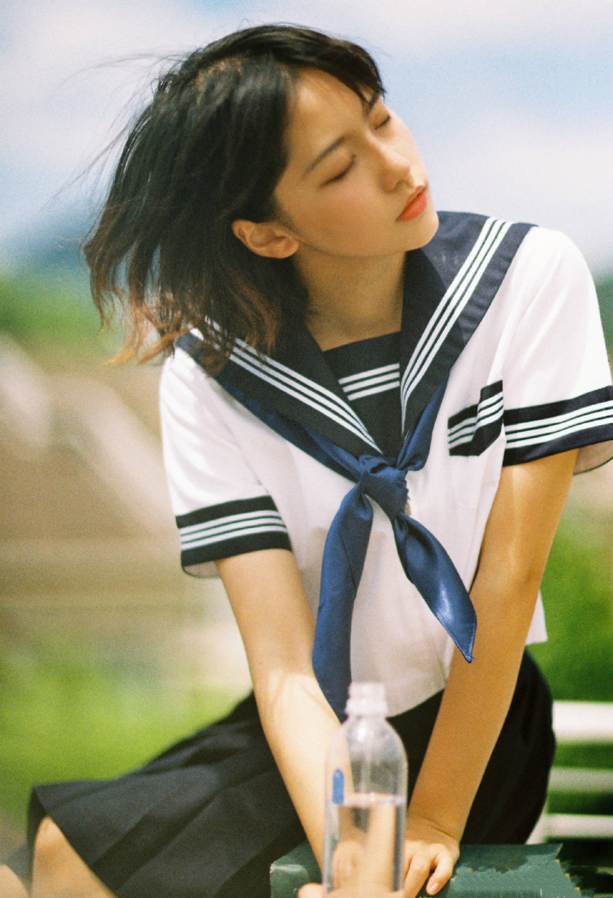 天蓝色|“宅男女神”成果日系风写真曝光,元气甜美似精灵,这颜值注定火