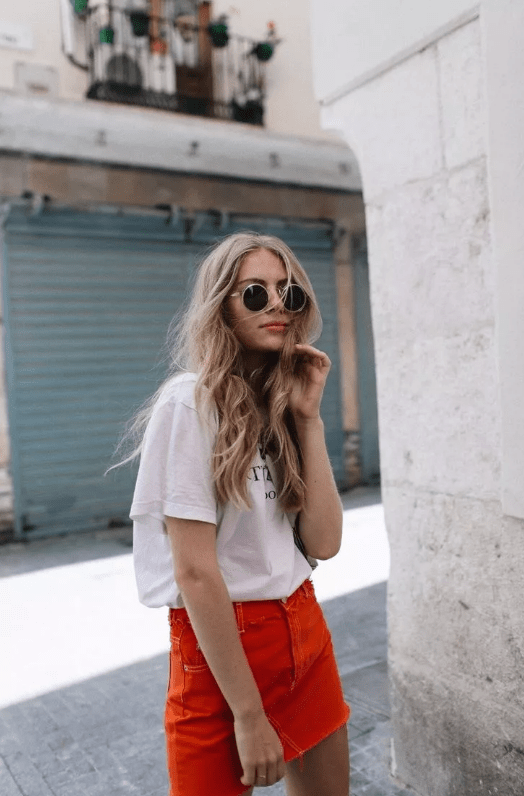 谁说橘色会显黑这样穿让你美翻天