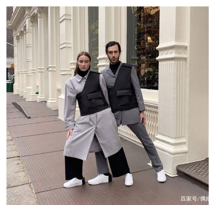 情侣|法国时尚达人，演绎奇特情侣装，高级又时髦，不撞衫系列，稳了