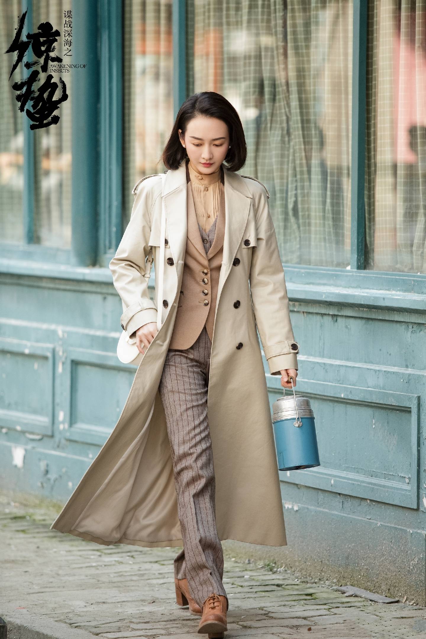 《惊蛰》王鸥气质太绝,戏里戏外都美成画,冷艳霸气自带高贵感 风衣