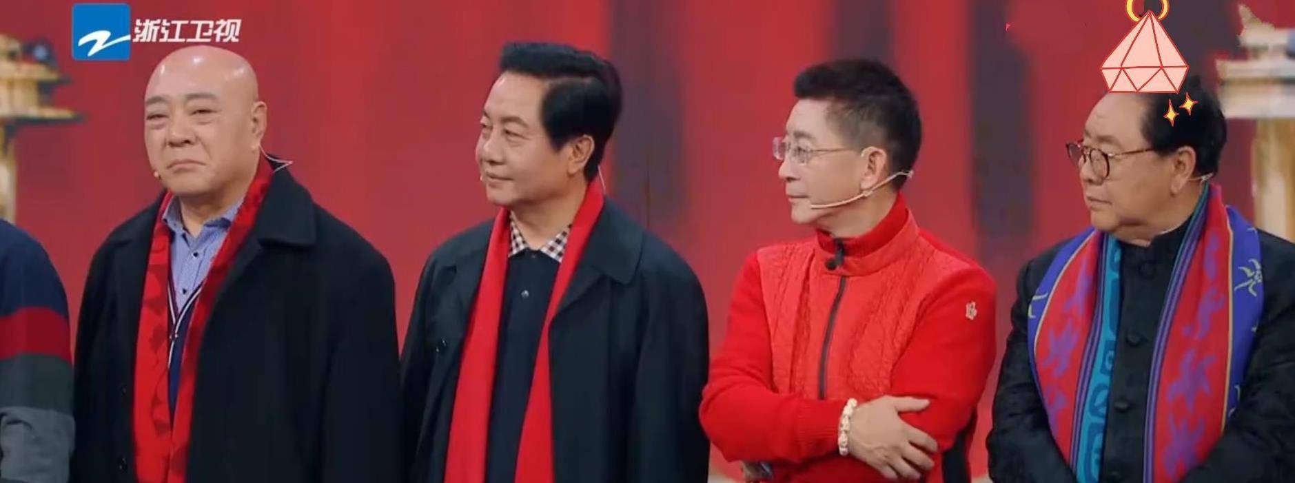 62岁徐少华披袈裟县城捞金晚景凄凉与六小龄童不和不相往来