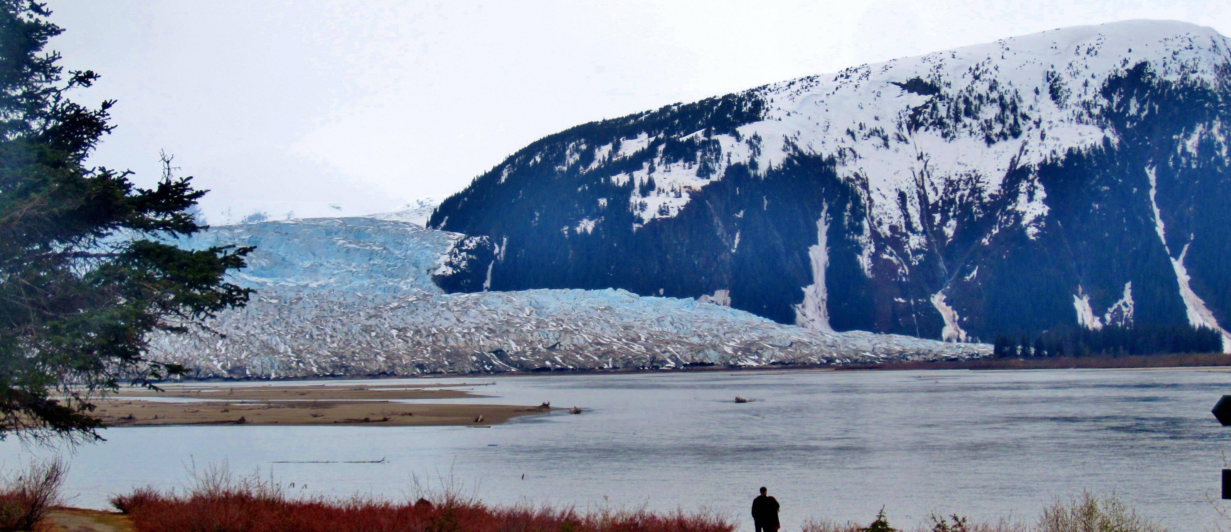 世界上最厚的冰川也开始融化，比原计划整整提前80年