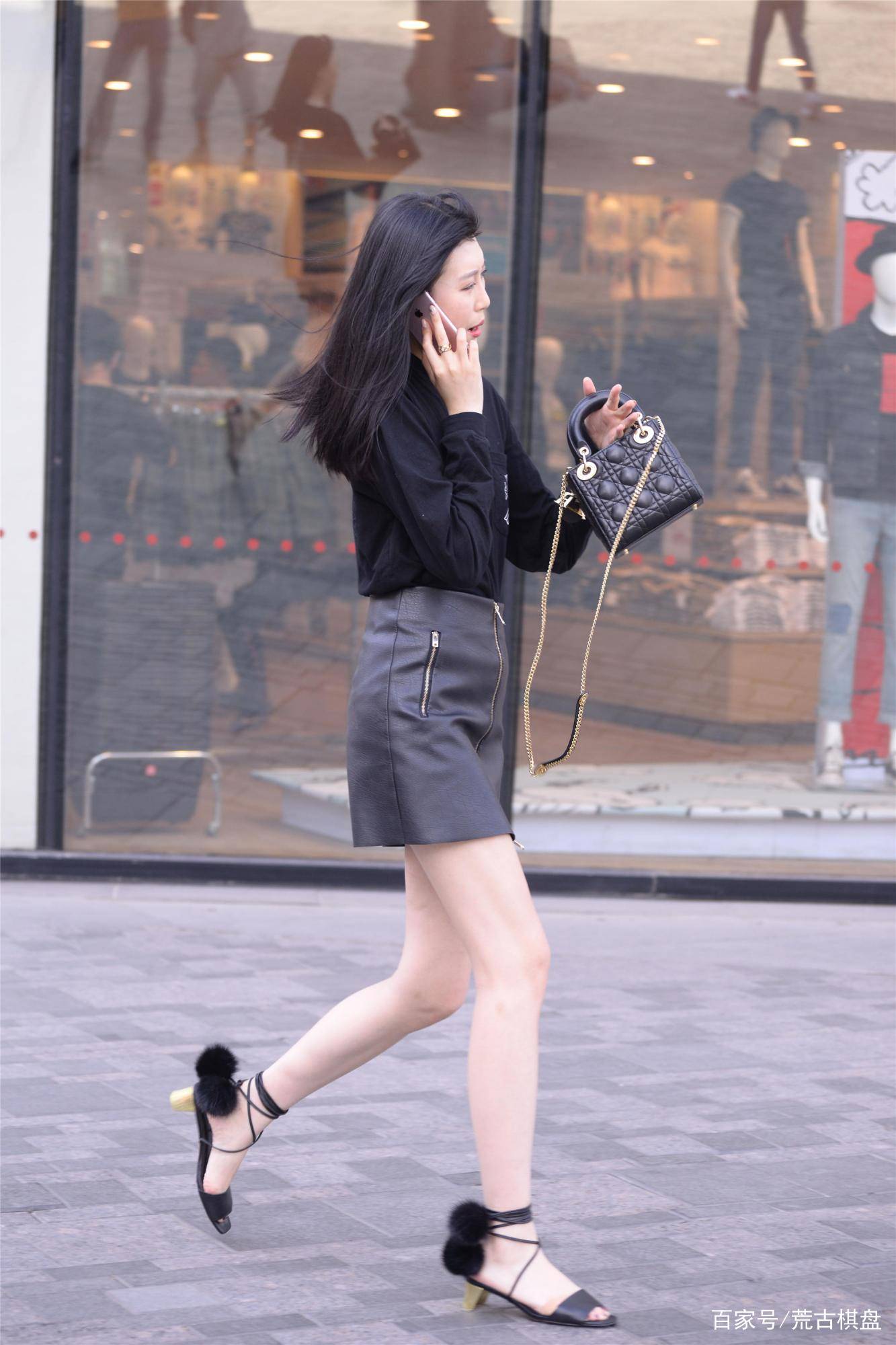 黑色|黑色皮裙,你会穿这么有质感的裙子么?对身材自信的可以尝试一下