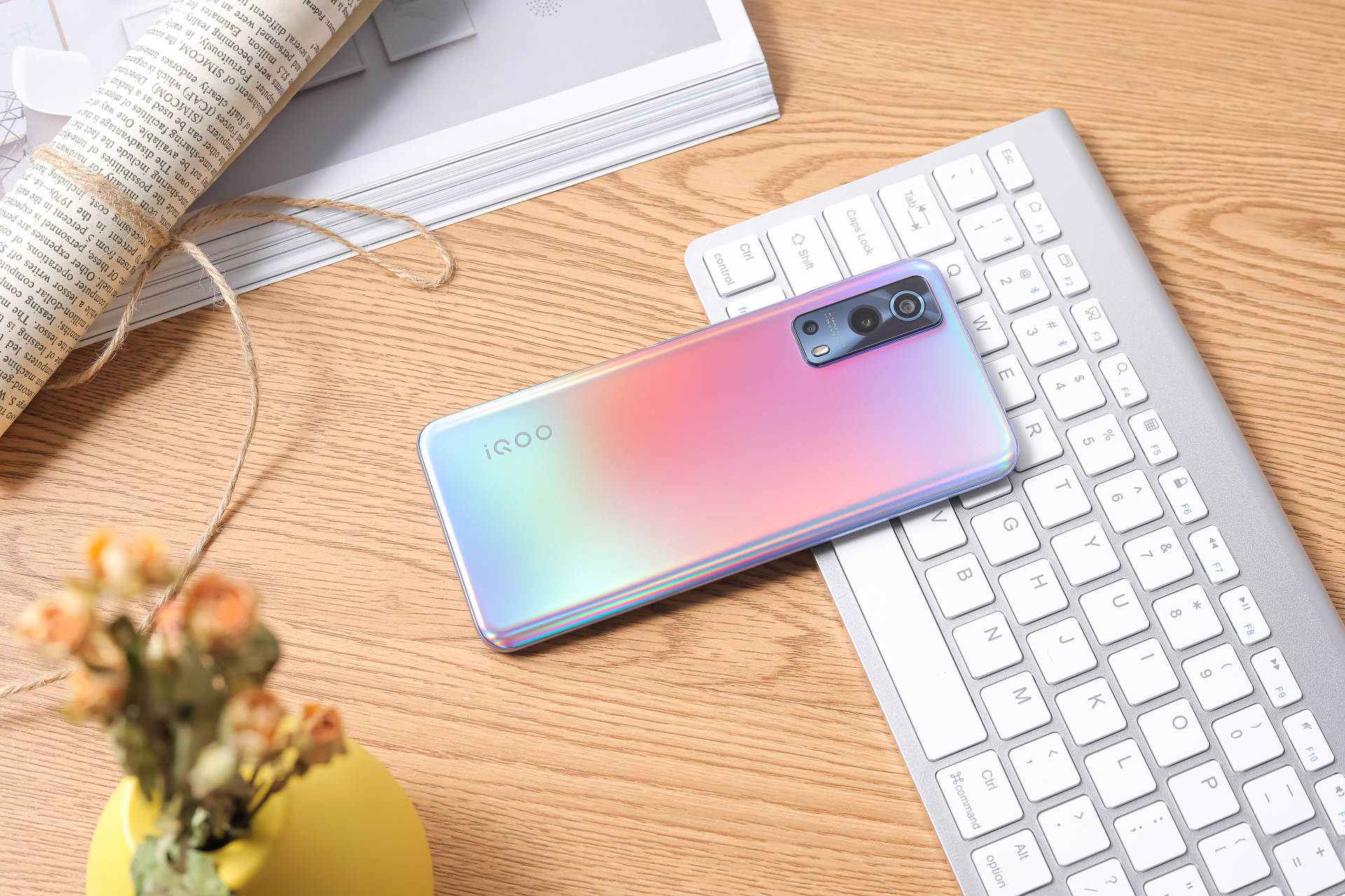 (图为iqoo z3)总的来说,iqoo旗下的机型都十分不错,无论是iqoo neo5