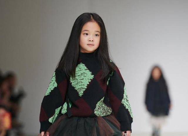 过来人|梅婷对女儿“眼神杀”引争议，过来人：二胎妈最常见的错，能理解