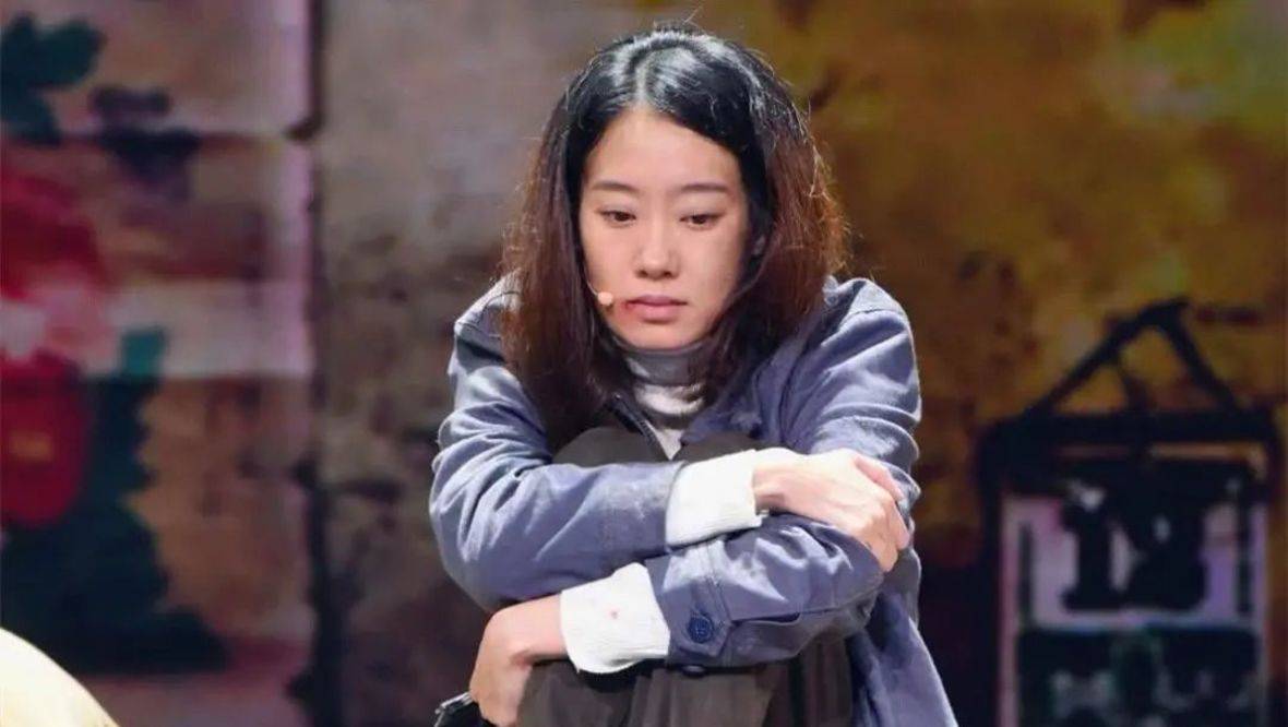 因为|50亿票房，张小斐走上神坛，中国电影，摊上好事了吗？？