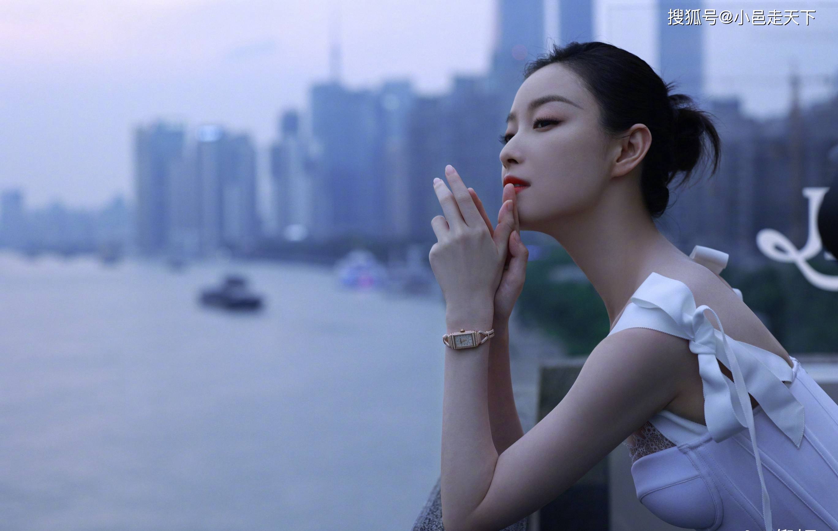 倪妮积家翻转系列主题展览活动照合集