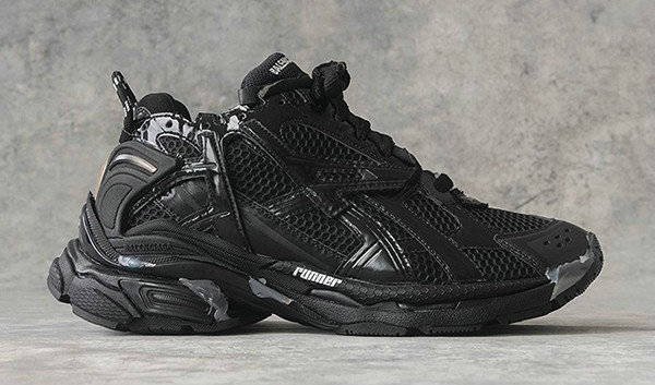 Amac|机能属性!斯凯奇机甲鞋 STAMINA V2 PRO系列亮相