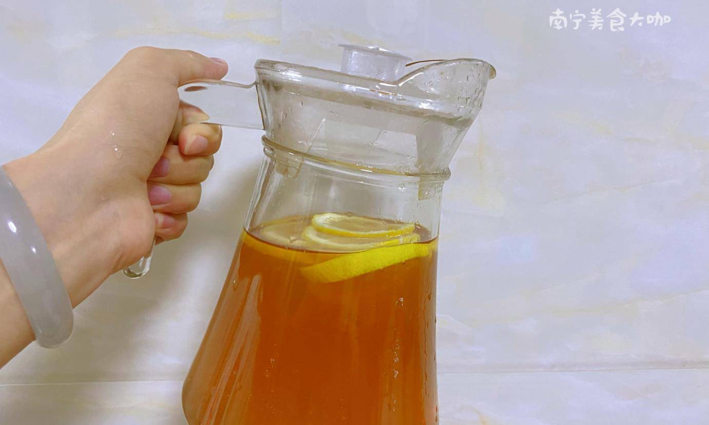 柠檬水的正确方法 泡柠檬水的最佳方法