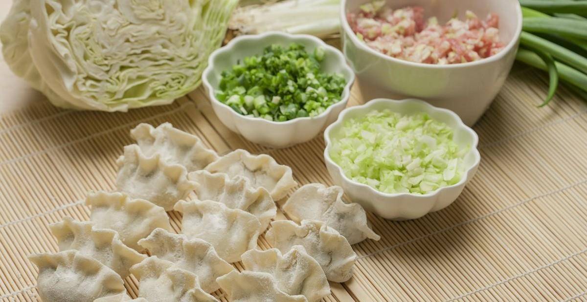 饺子馅放香菜好不好吃 87c60390ad9140aca7c6e647ab3f0d78.jpeg