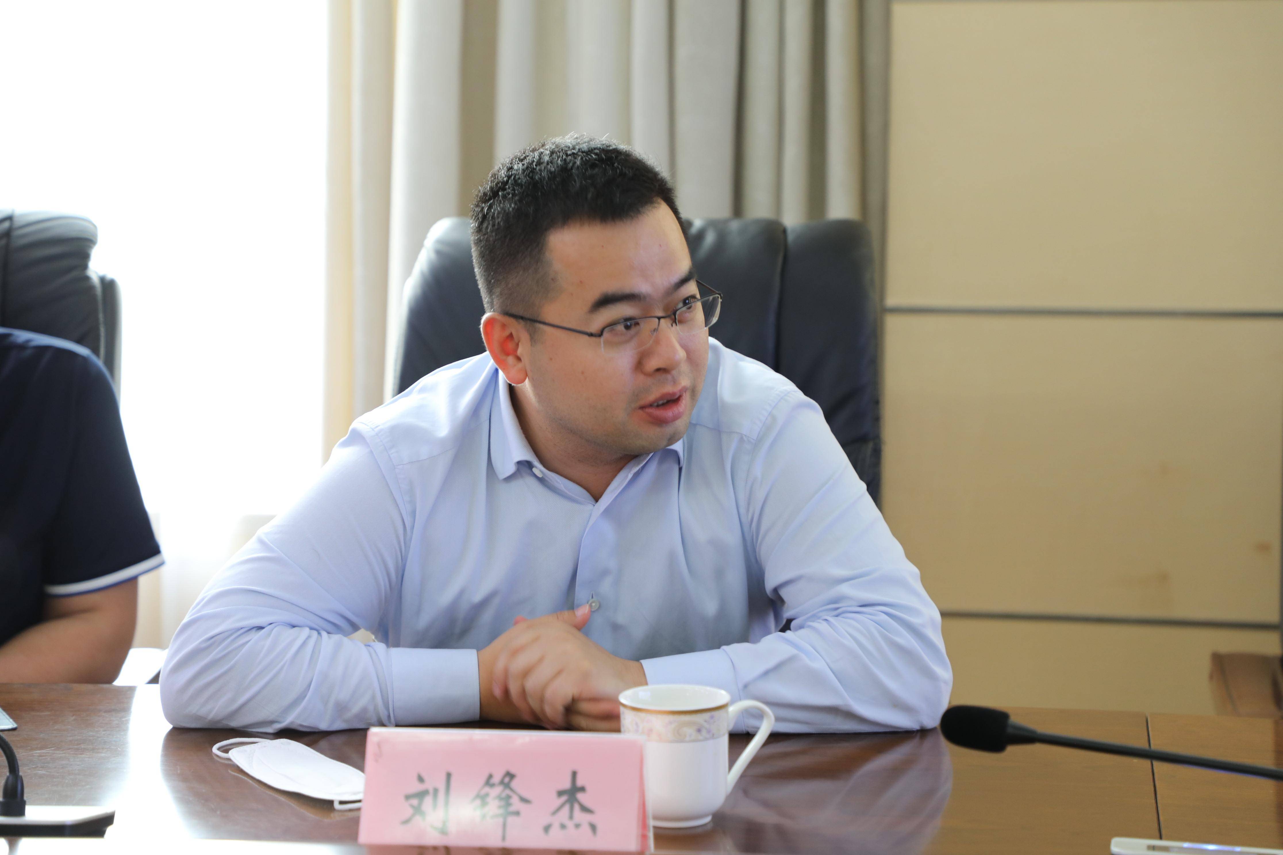 双汇万隆废太子,多位山东首富已交班,烟台临沂2人年逾70仍坚守_董事长