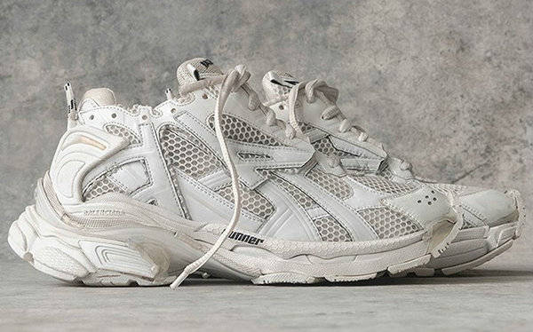Amac|机能属性!斯凯奇机甲鞋 STAMINA V2 PRO系列亮相