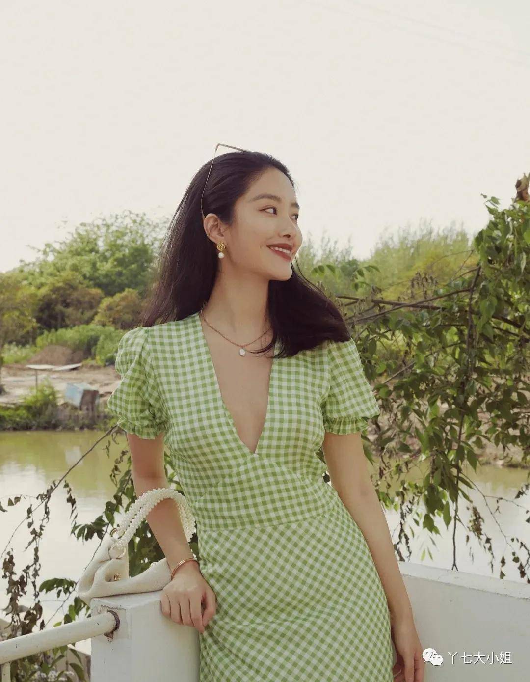 面料|今年夏天桔梗裙又火了，优雅又显气质！