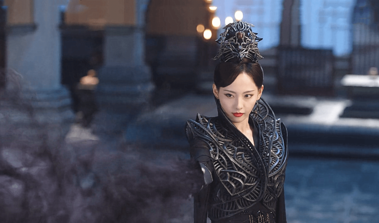 景昭|《千古玦尘》魔尊芜浣被废，暮光为她而死，她依旧不悔？最后疯了