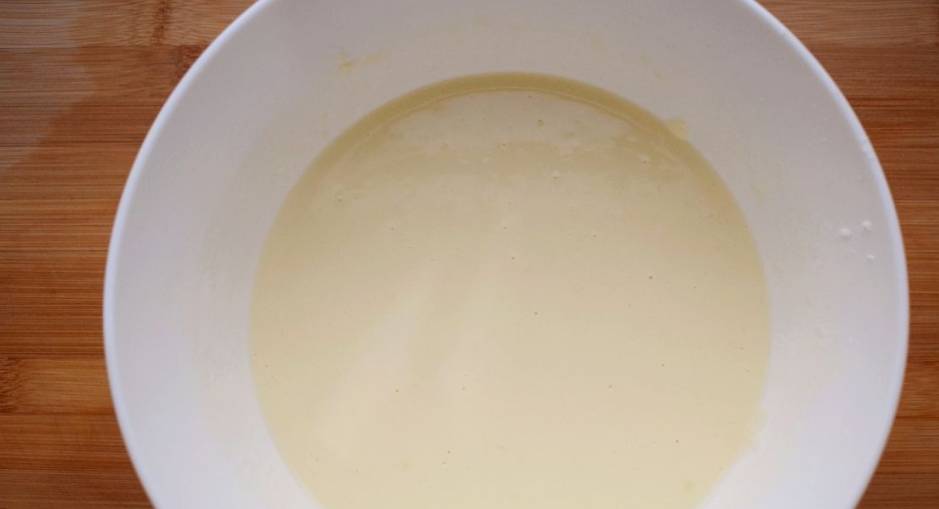 葱花|早餐鸡蛋饼的做法，1碗面粉2个鸡蛋，不用揉面发面就做好了