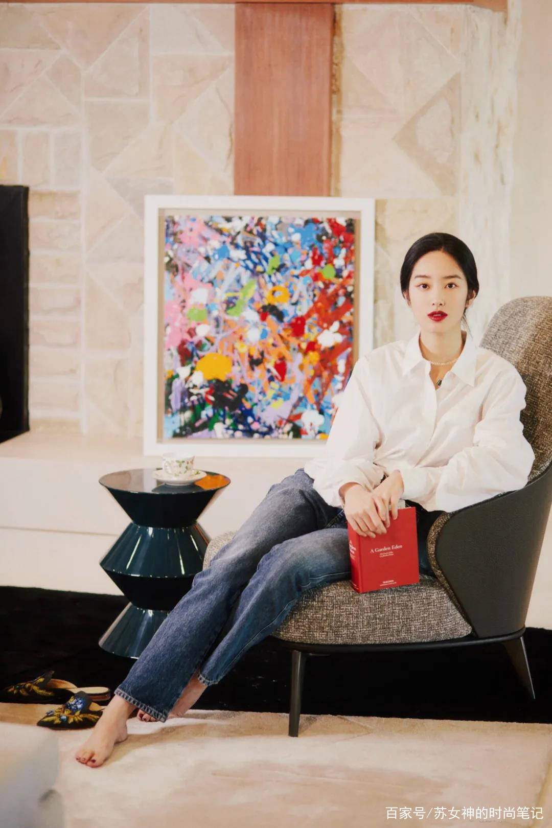 服装|衣服在精不在多，《芳华》女主早夏穿搭建议学起来，复古又时髦！