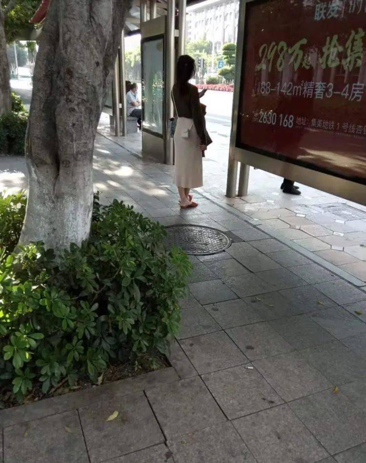 “在杏林湾看到个绝世美女，倾国倾城，估计厦门能排前百”网友：后埔前五百都