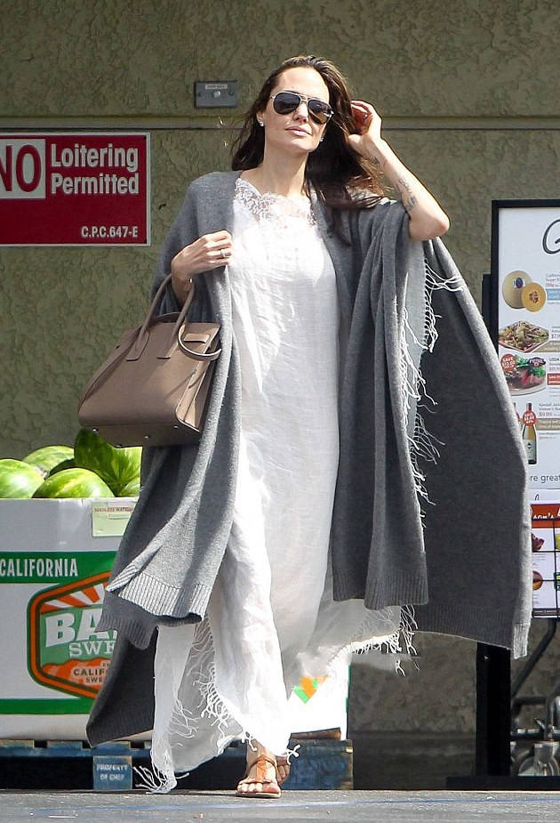 身材|不管多大年纪,都不要穿这4种裙子,显土还掉档,秒变土肥圆!