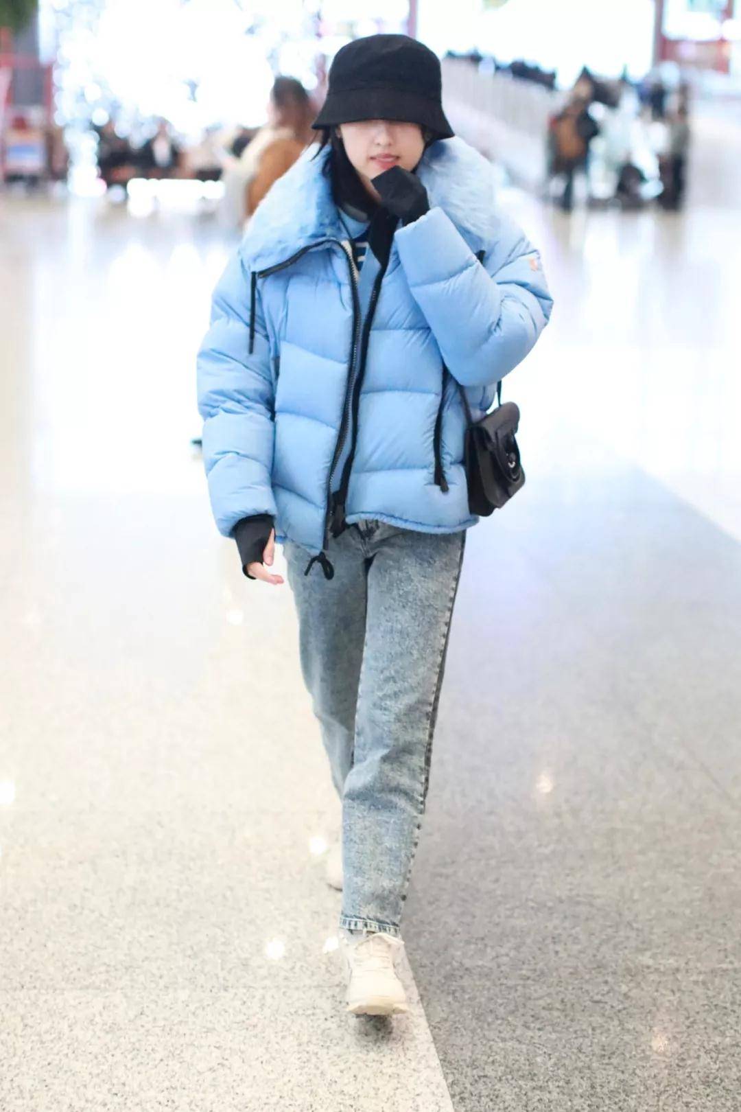 运动鞋|明星们成功穿火了这双“鞋子”,舒适又百搭,减龄效果满分!