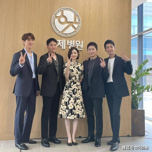 气质|《机智的医生生活》女主气质真好，39岁依然可爱搞怪，人老心不老