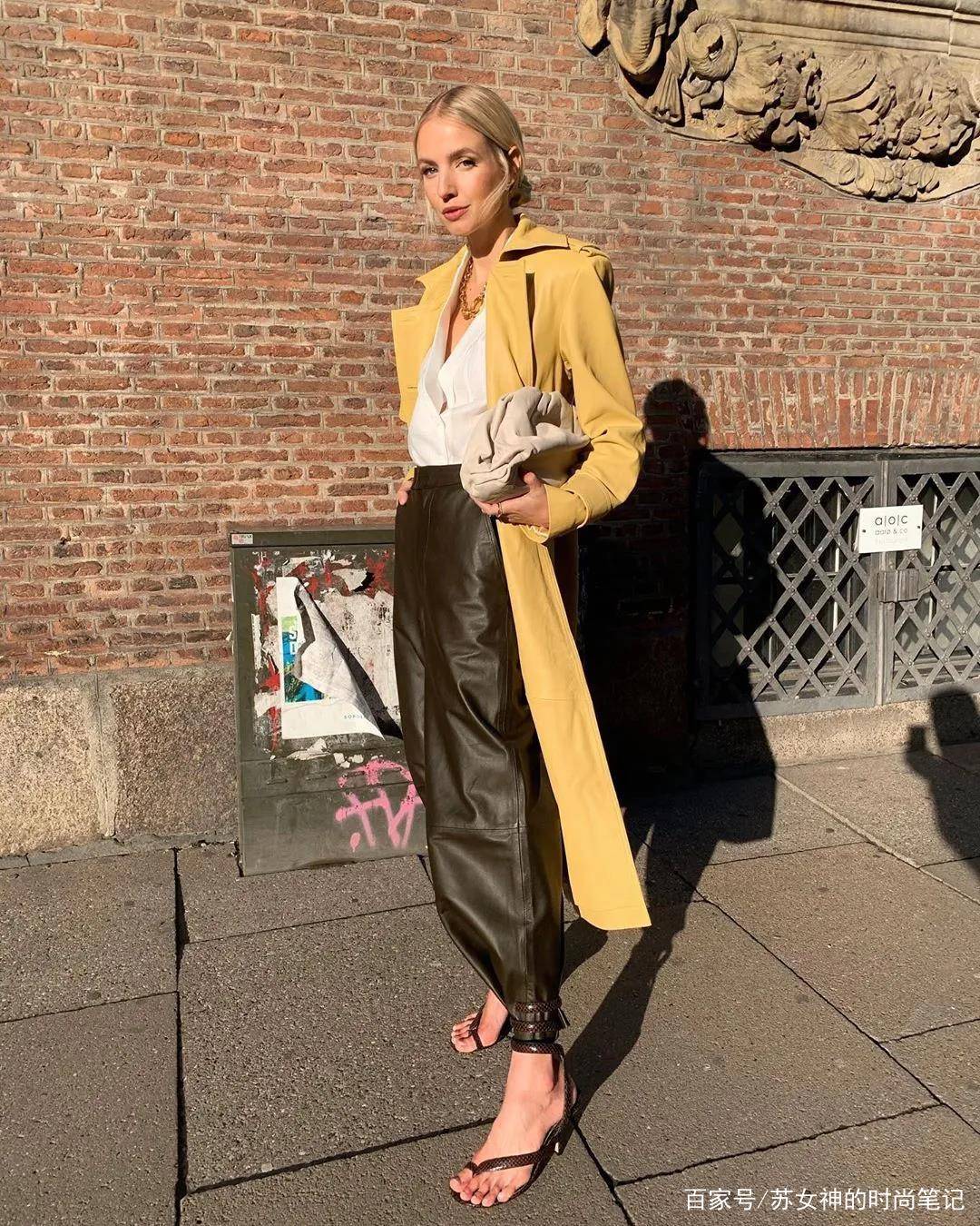 套装|收起你的“打底裤”吧,现如今“倒立裤”才最受欢迎,遮肉显腿细