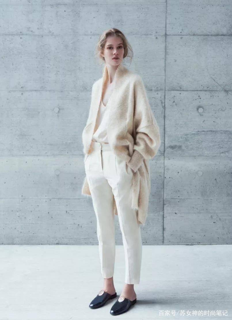 套装|收起你的“打底裤”吧,现如今“倒立裤”才最受欢迎,遮肉显腿细