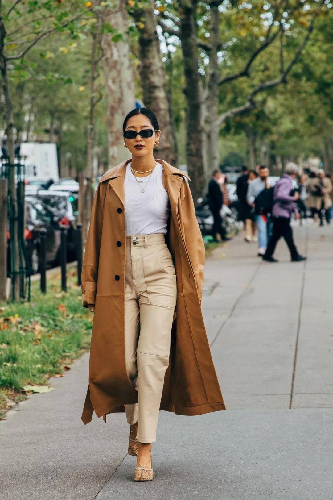 黑色|今年超火的“驼色大衣”不许你没有!显白衬气质,黄黑皮也能驾驭