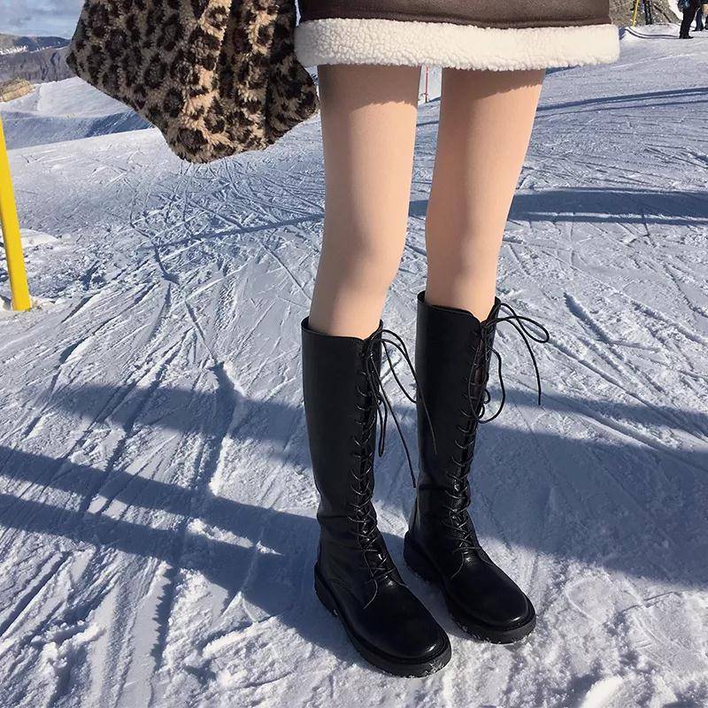 身材|入夏别着急买雪地靴，瞧瞧今年流行的这双鞋，可盐可甜潮人必备！