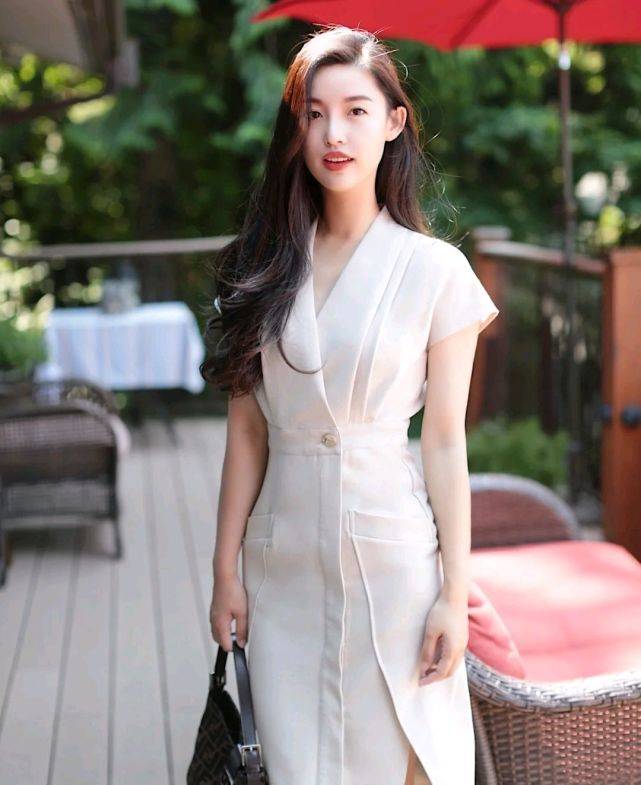 腰围|女生的服装穿搭很有讲究，穿对了不仅显高又显瘦，而且优雅又大气