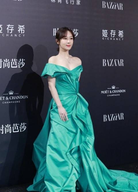 杨颖|芭莎红毯女星“翻车”现场:倪妮老气,杨颖憔悴,杨紫总算穿对了?