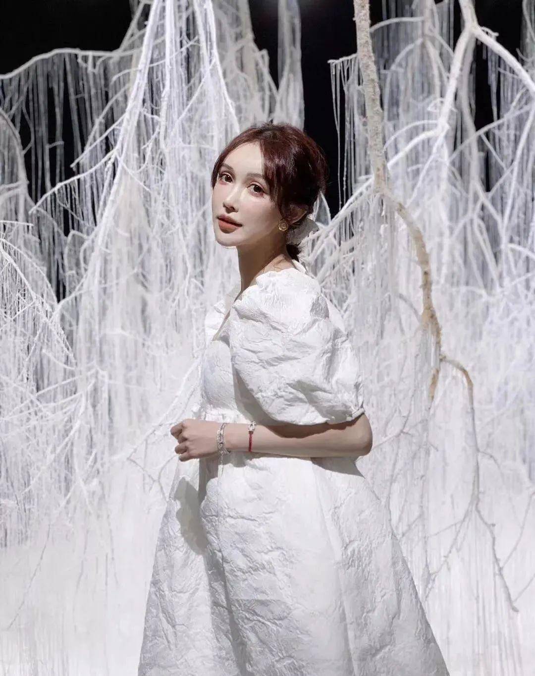 生命|33 岁网红抽脂手术感染去世:“为了变美,我献出了生命”