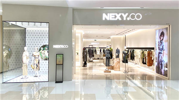 疫情|后疫情时代如何凭自创品牌日出圈？揭秘高端女装NEXY.CO新玩法