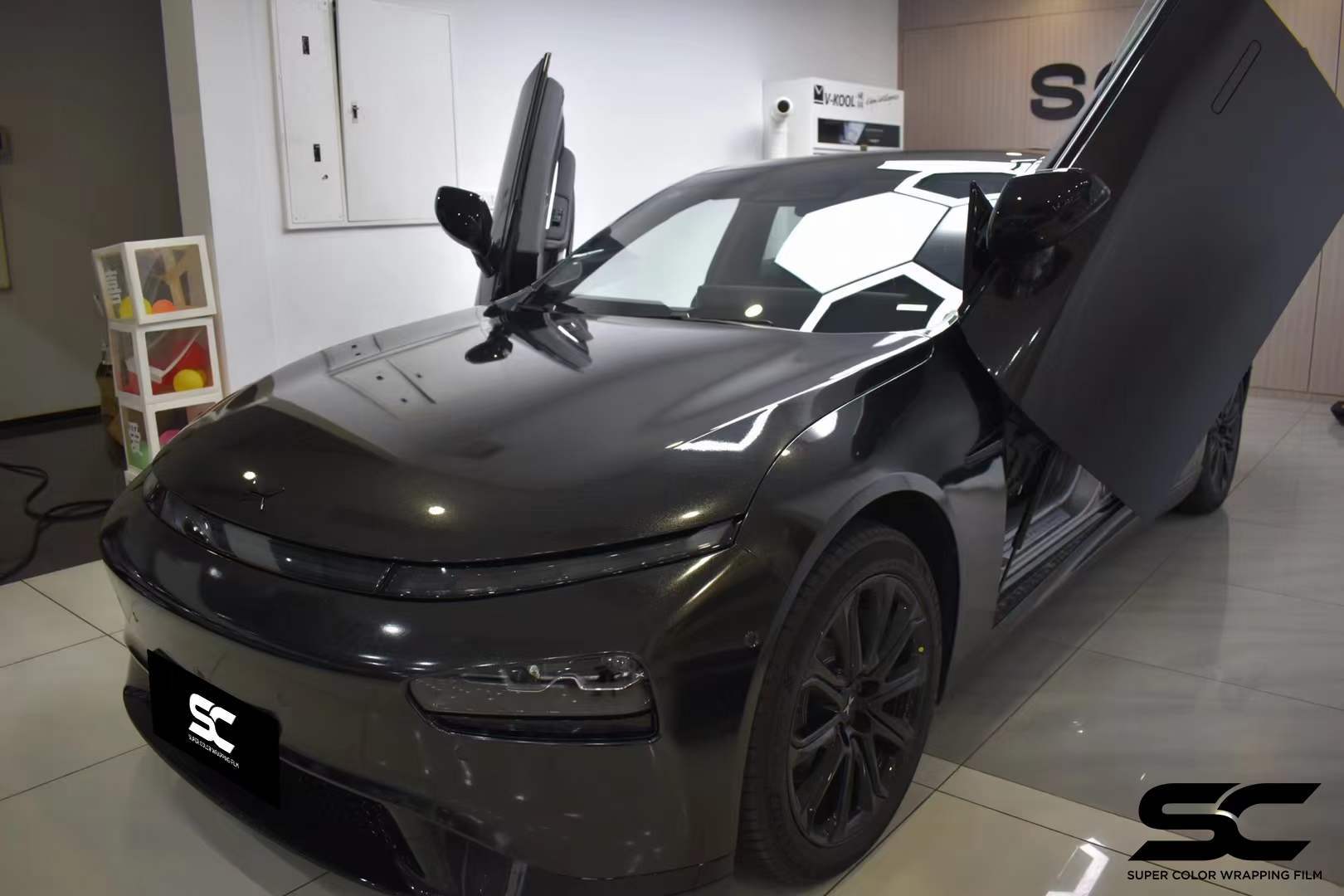 小鹏p7鹏翼版全车改色scfilm改色膜极光黑