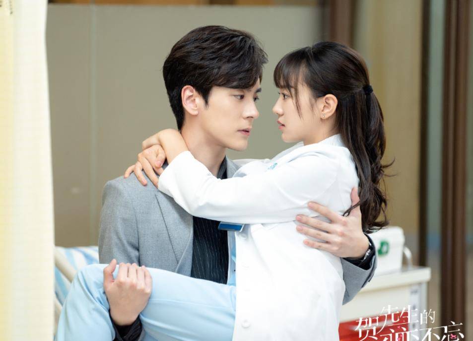 叶佑宁|又一小甜剧定档将袭，女主典型的软妹脸，男主是《想见你》的他